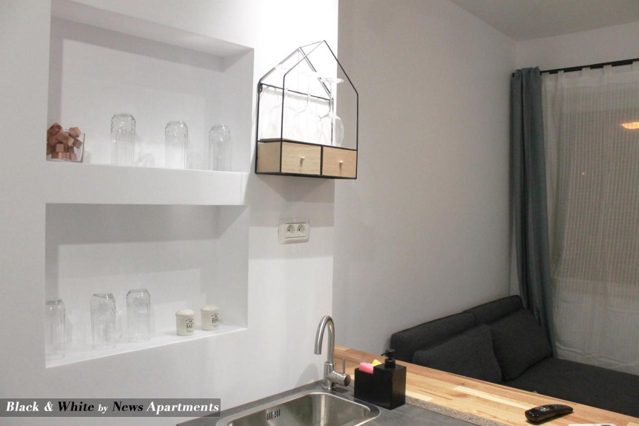 Black & White - News Apartment Bukareszt Zewnętrze zdjęcie