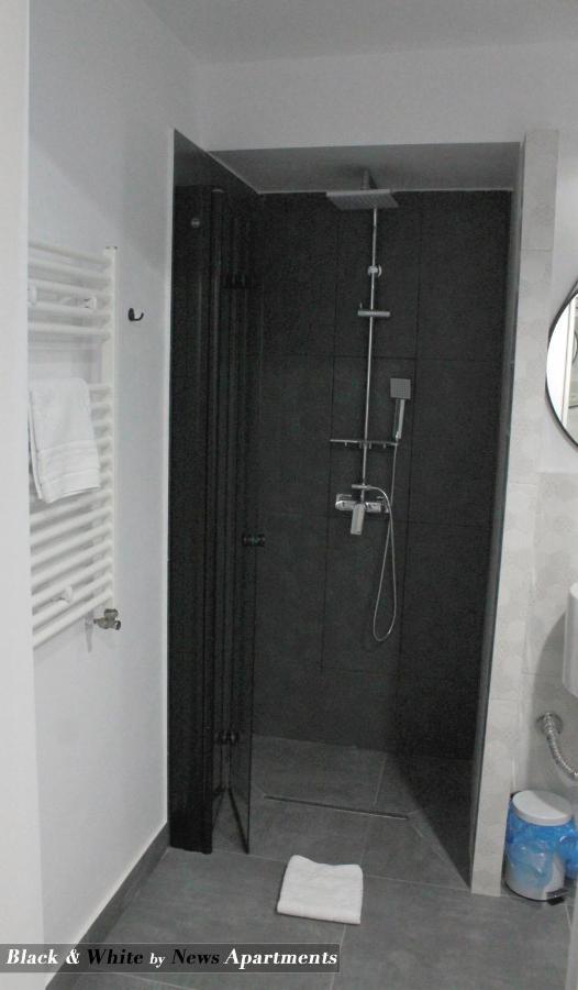 Black & White - News Apartment Bukareszt Zewnętrze zdjęcie