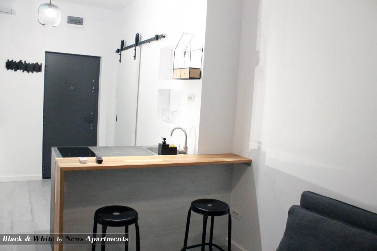 Black & White - News Apartment Bukareszt Zewnętrze zdjęcie