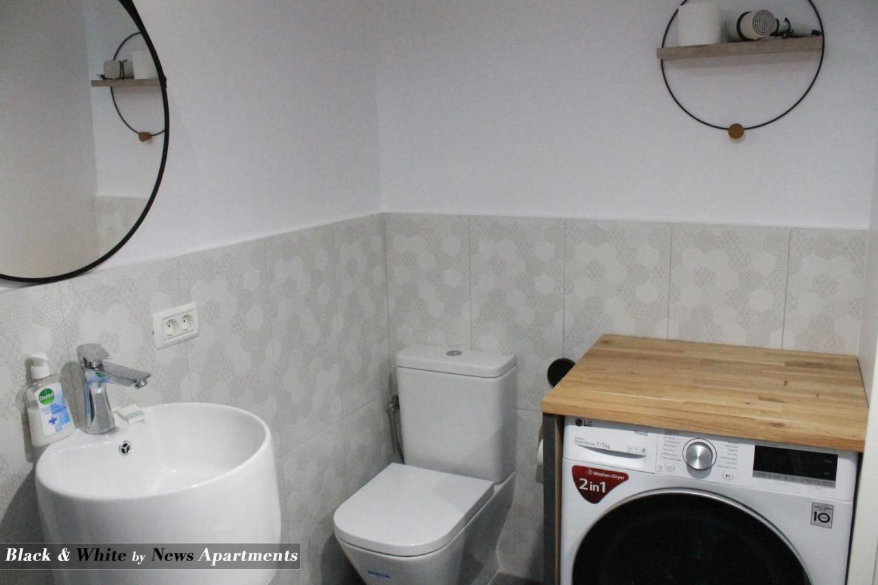 Black & White - News Apartment Bukareszt Zewnętrze zdjęcie